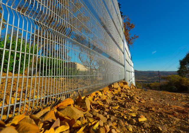 ClamberPrufe Clear View Fence